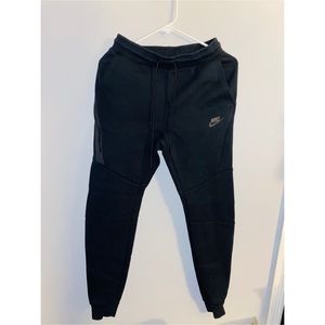 Nike Sportswear Tech Fleece